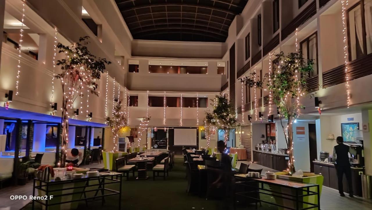 Citrus Hotel لونافالا المظهر الخارجي الصورة