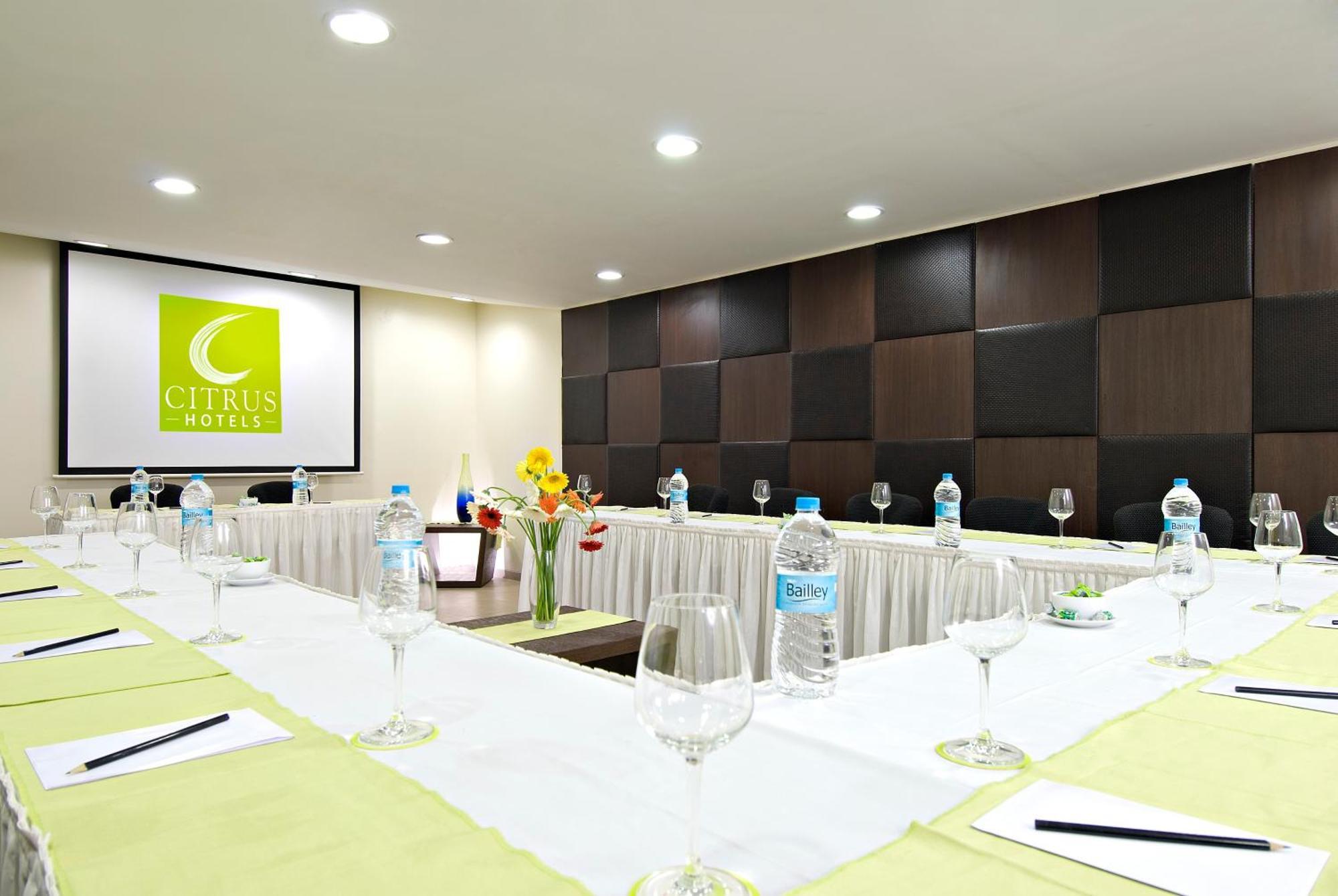 Citrus Hotel لونافالا المظهر الخارجي الصورة