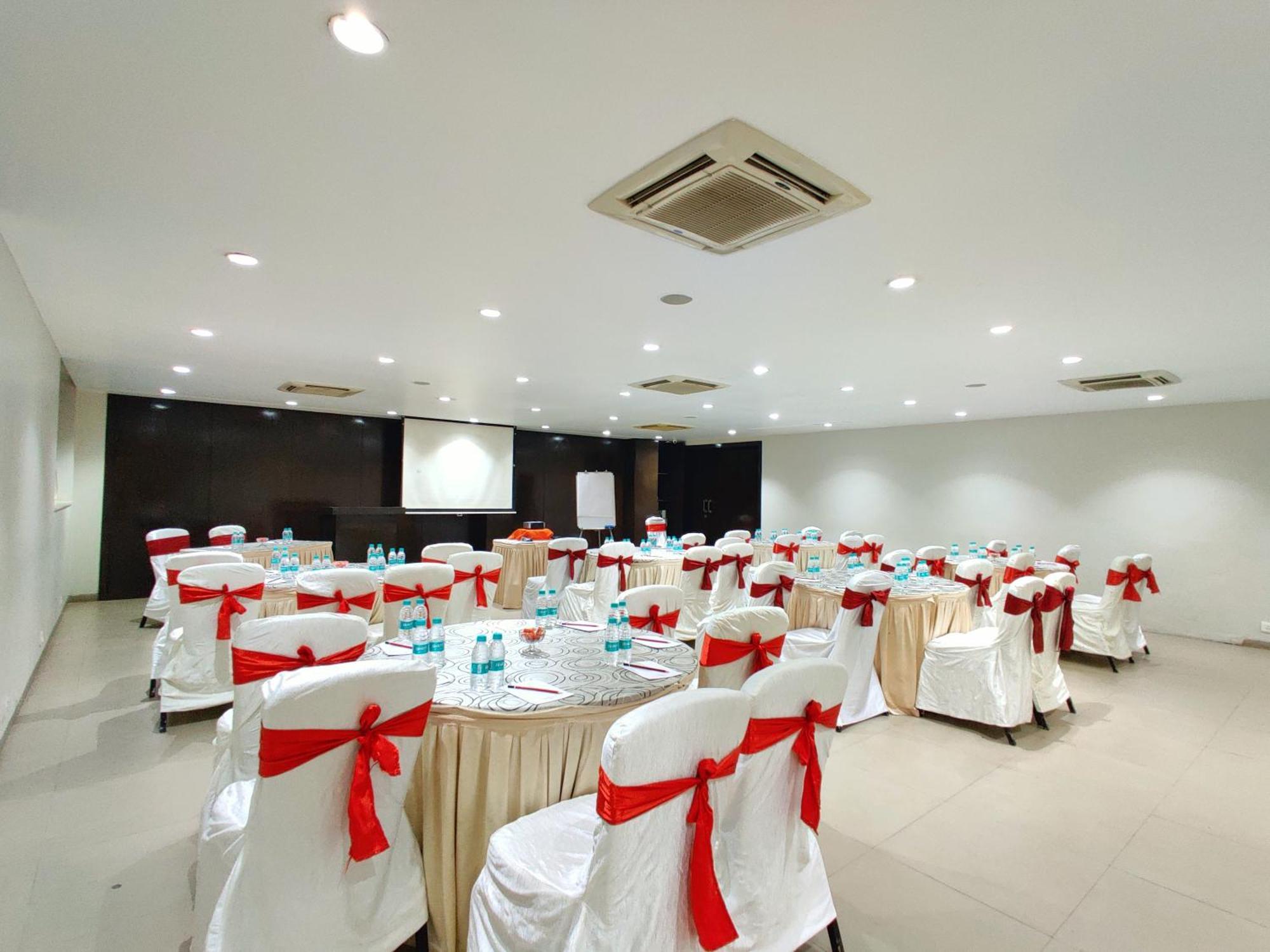 Citrus Hotel لونافالا المظهر الخارجي الصورة