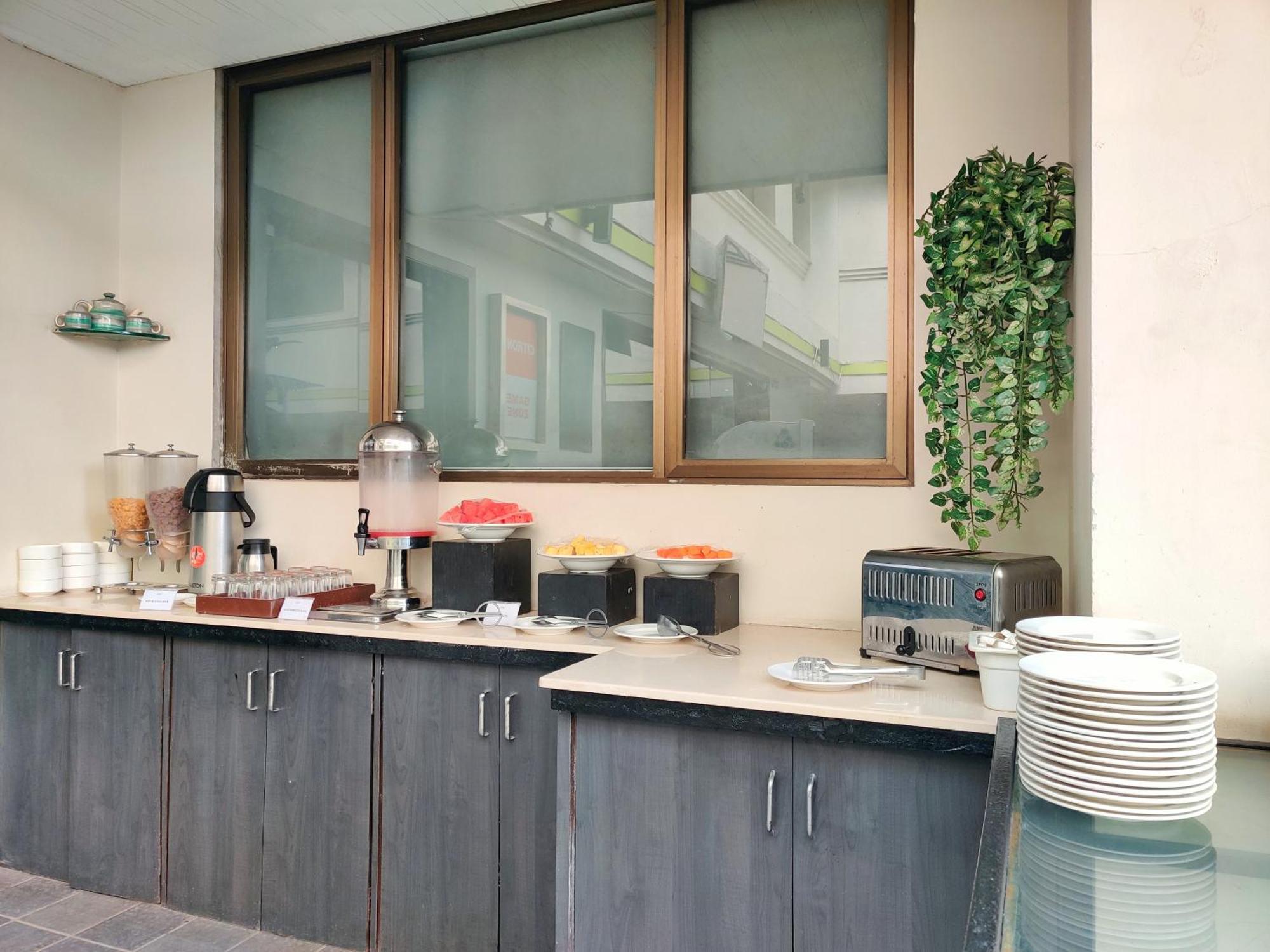 Citrus Hotel لونافالا المظهر الخارجي الصورة