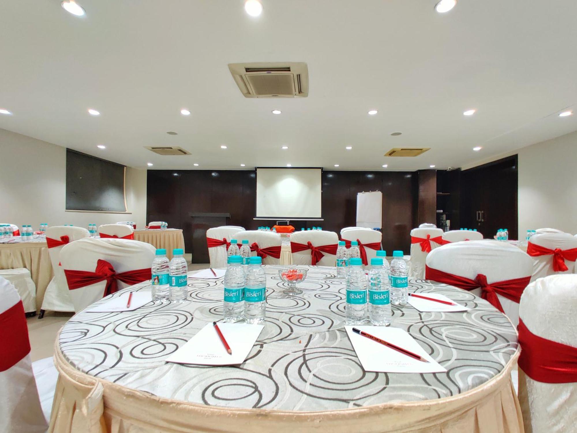Citrus Hotel لونافالا المظهر الخارجي الصورة